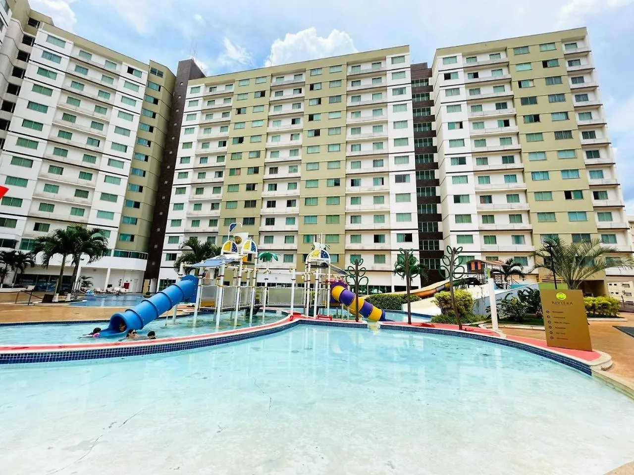 Apart-hotel Piazza Diroma - Acesso Gratuito Ao Acqua Park E Splash Caldas Novas