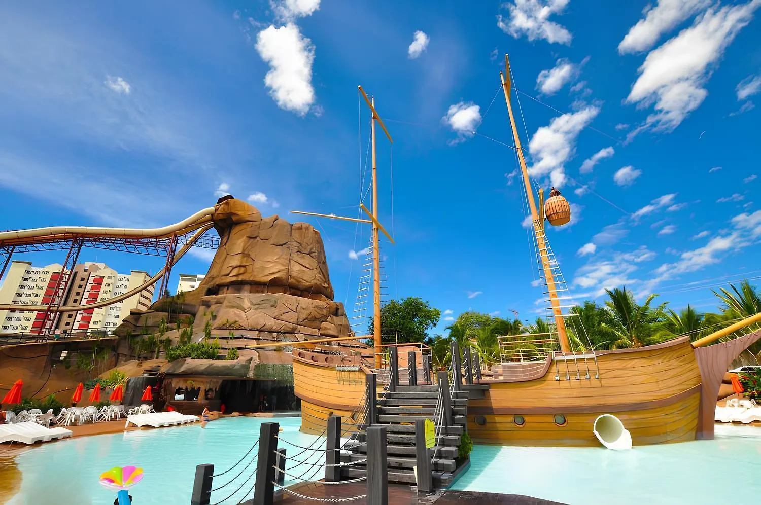 Piazza Diroma - Acesso Gratuito Ao Acqua Park E Splash Caldas Novas Brasil