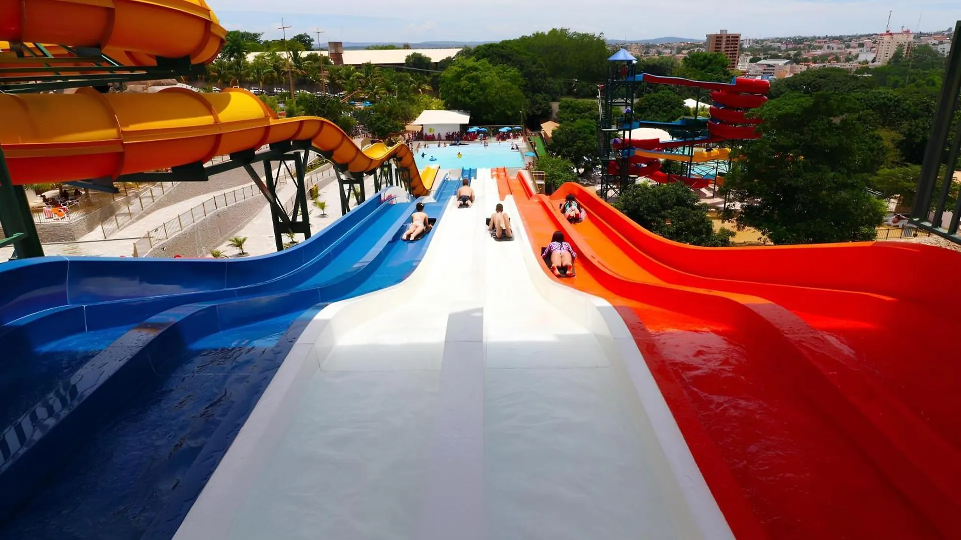 Piazza Diroma - Acesso Gratuito Ao Acqua Park E Splash Caldas Novas 0*,  Brasil