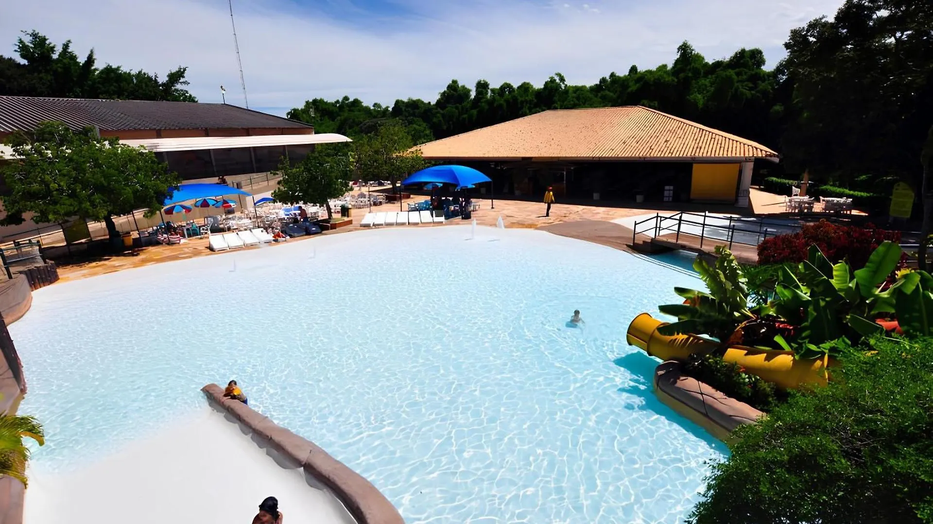 Piazza Diroma - Acesso Gratuito Ao Acqua Park E Splash Caldas Novas